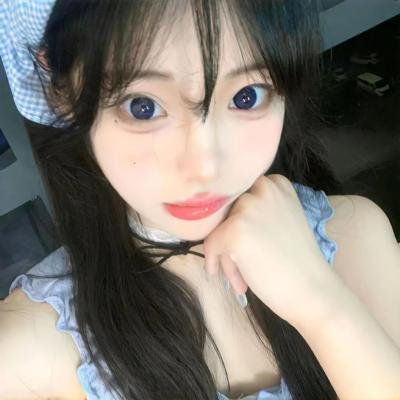 橙色女孩